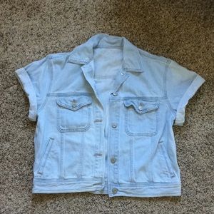 Short sleeved jean jacket